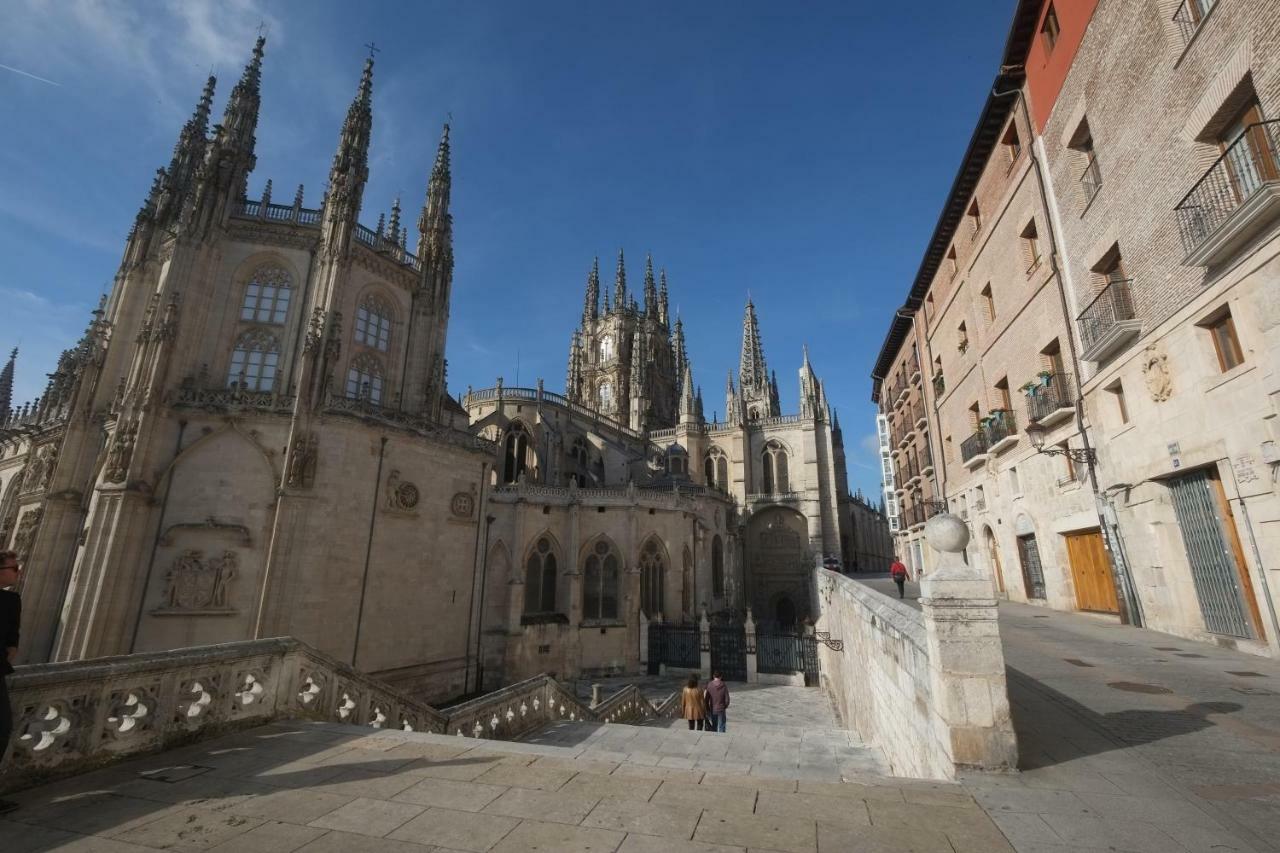 Tocando La Catedral By Exclusive Burgos Apartments Bagian luar foto